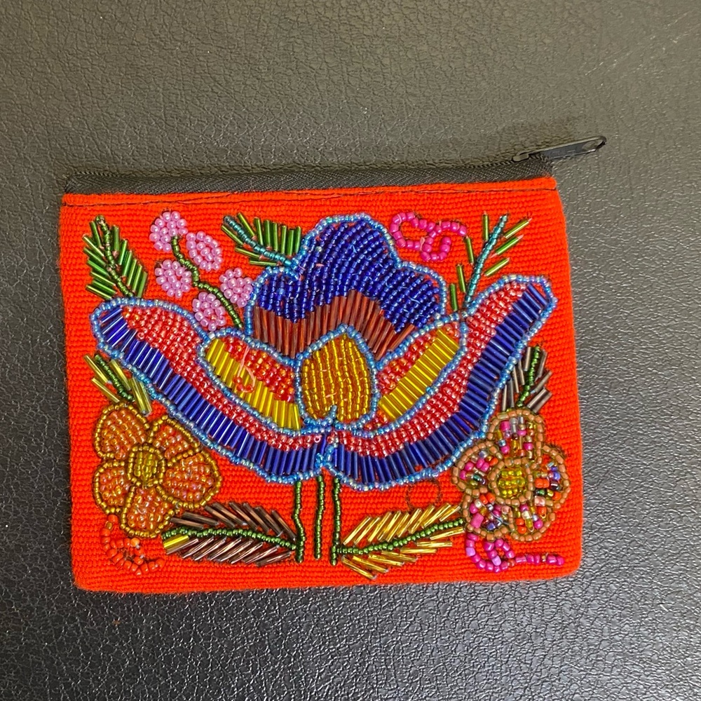 Authentic salvadorean zipper coin purse with beading